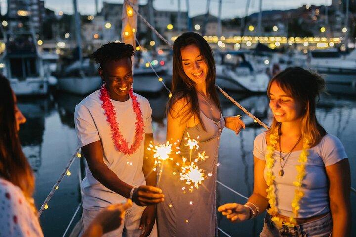 Oudejaarsavond Luxe Yacht Fireworks View en BBQ Cruise