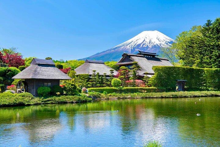 現地英語ガイド付き富士山プライベートカスタムツアー