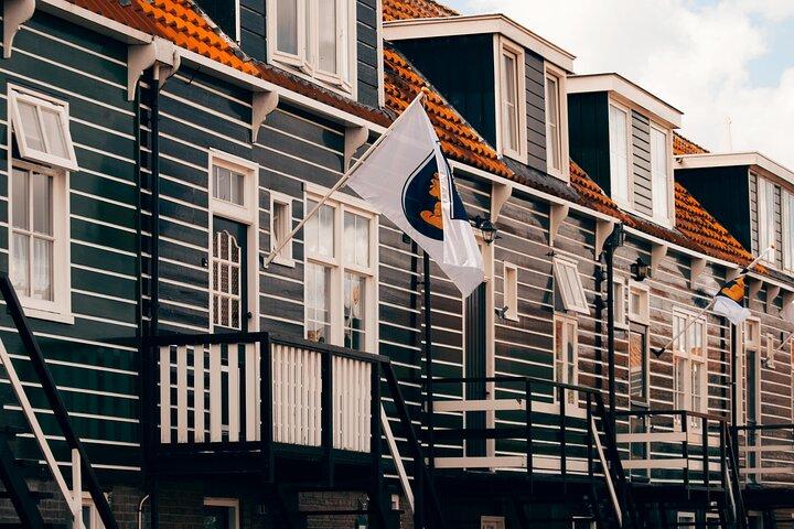 オランダ語カントリーサイドツアー : Zaanse Schans, Edam, Volendam & Marken