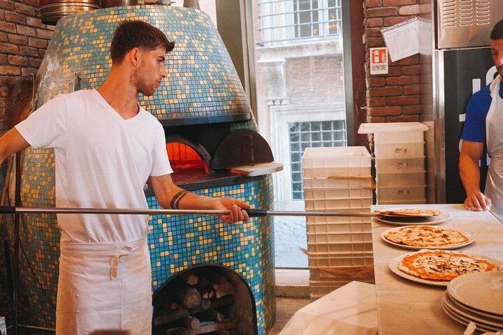 Rome Pizza Making Class al Jazz Café