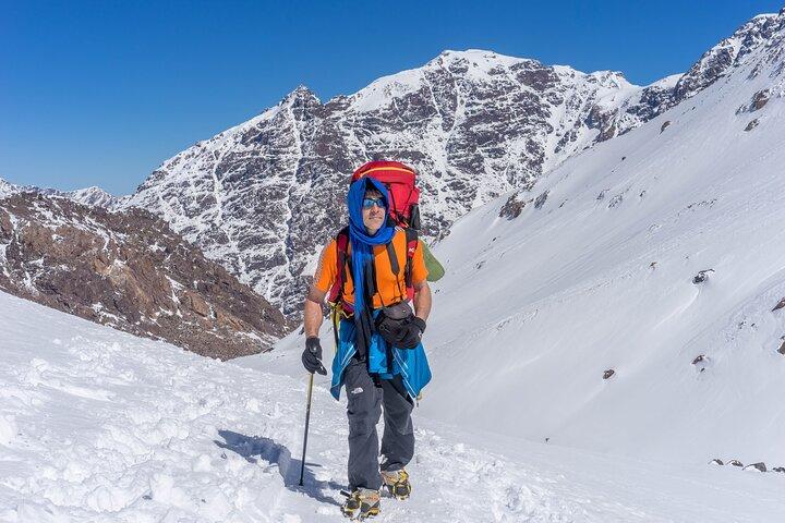 Marrakesch : 2 - Tag Berg Toubkal geführte Wanderung mit 1 - Nacht Aufenthalt & Mahlzeiten