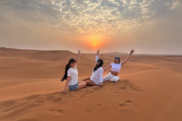 Red Dunes Desert Safari Dubai with Premium Camp & Shows