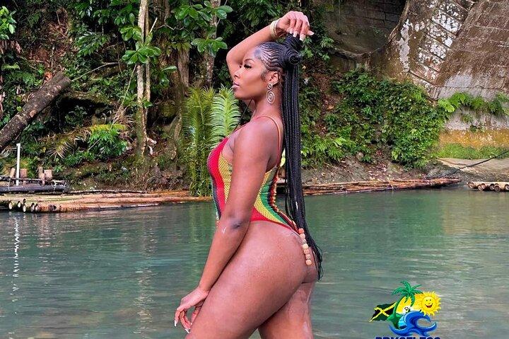 Rafting de bambu e equitação Montego Bay