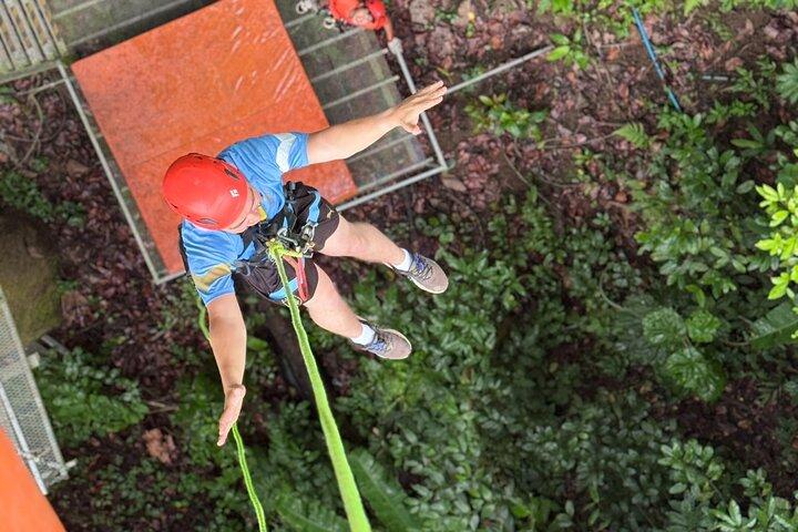 Hoteller i nærheden af Sticky Waterfall Zipline and Scenic Cafe