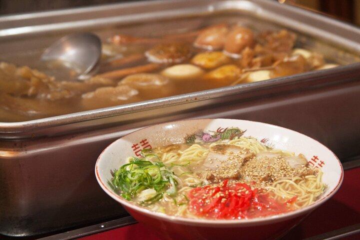 福岡ナイトツアー：ガイド付き屋台、地元居酒屋＆リバークルーズ
