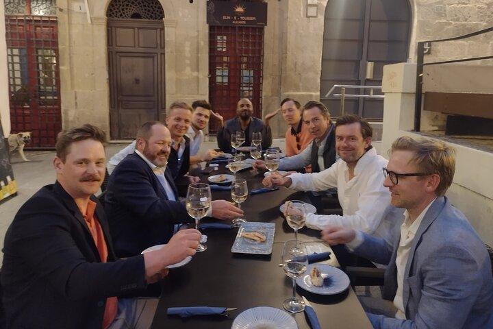 Njut av Alicante: Premium vinprovning och tapas för matälskare