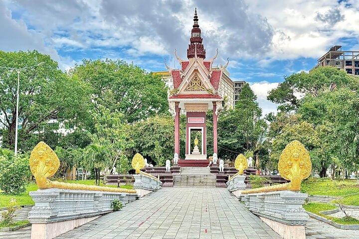 Visite en petit groupe de temples, marchés locaux et monuments emblématiques
