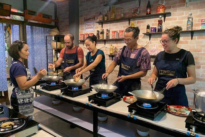 Bangkok Tingly Thai Kochschule Halbtageserlebnis