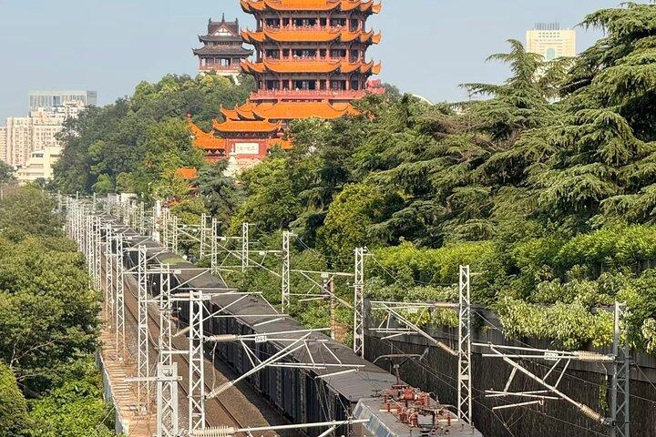 Tour de medio día por la ciudad de Wuhan con guía local