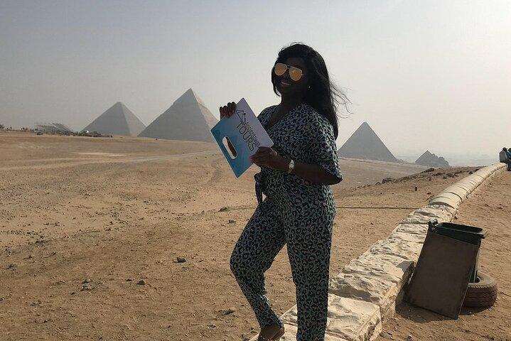 2 jours VIP tours grand meusem Gem&giza Pyramid&Alexandria& déjeuner