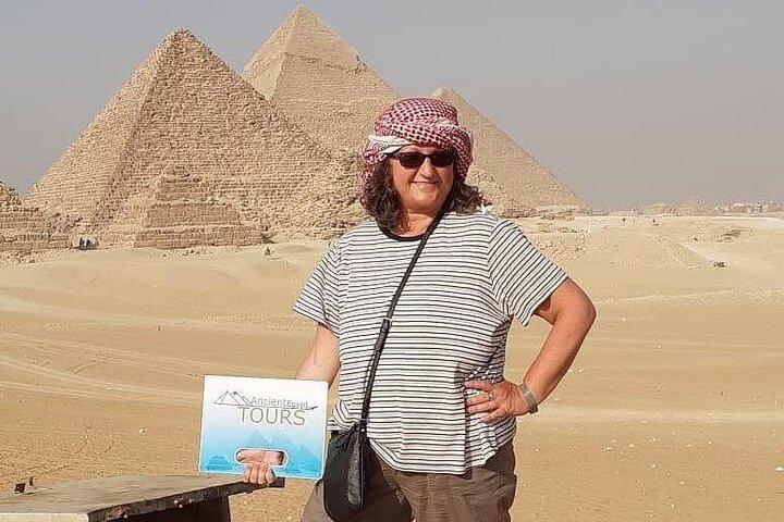 2 jours VIP tours grand meusem Gem&giza Pyramid&Alexandria& déjeuner