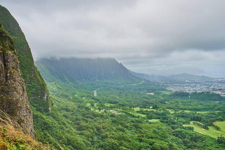 プライベートハレイワとオアフ島グランドサークル日帰りツアー