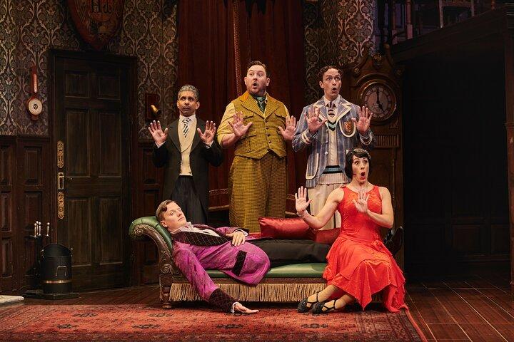 The Play That Goes Wrong in London Theatre