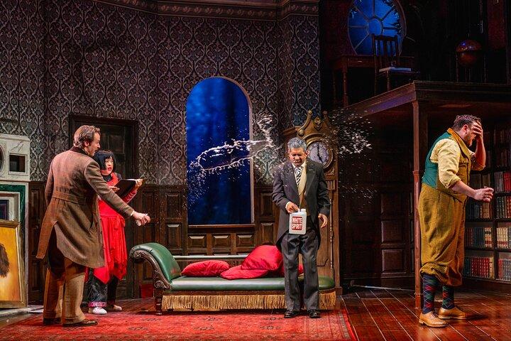 The Play That Goes Wrong in London Theatre