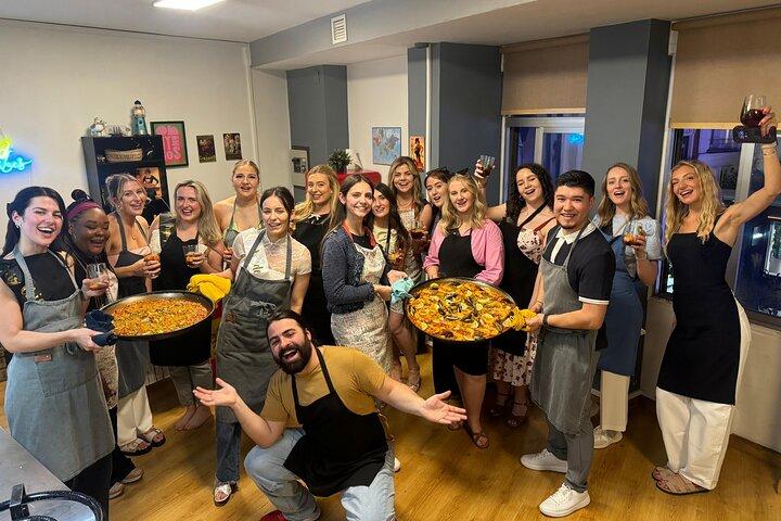 Paella Workshop med Bottomless Sangria i centrala Madrid