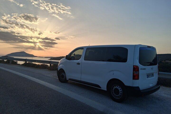 Privat transfer från Atens flygplats till Atens stad eller Pireaus hamn