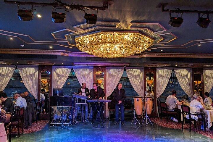 Kairo Nil Dinner Cruise | Bauchtanz, Tanoura & Privattransfer