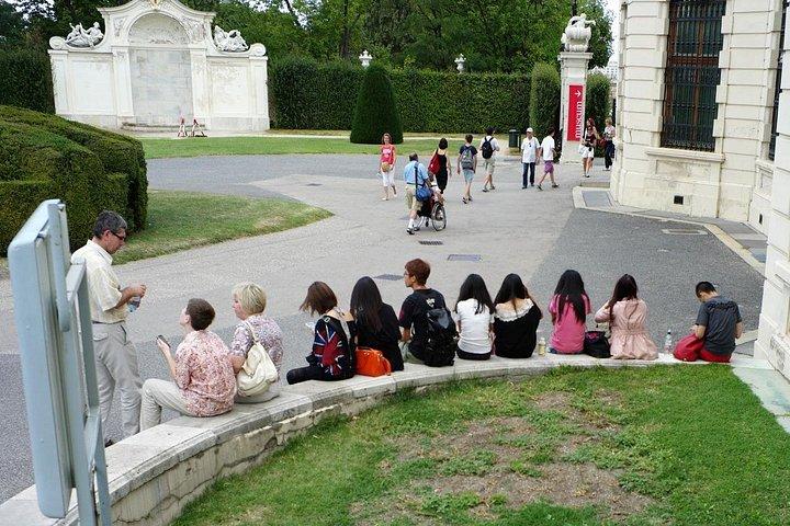 シェーンブルン宮殿と庭園のスキップ・ザ・ラインツアー