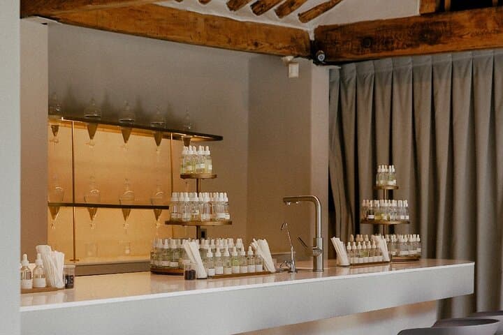 Perfume and Memories Create Your Own Scent in a Traditional Hanok