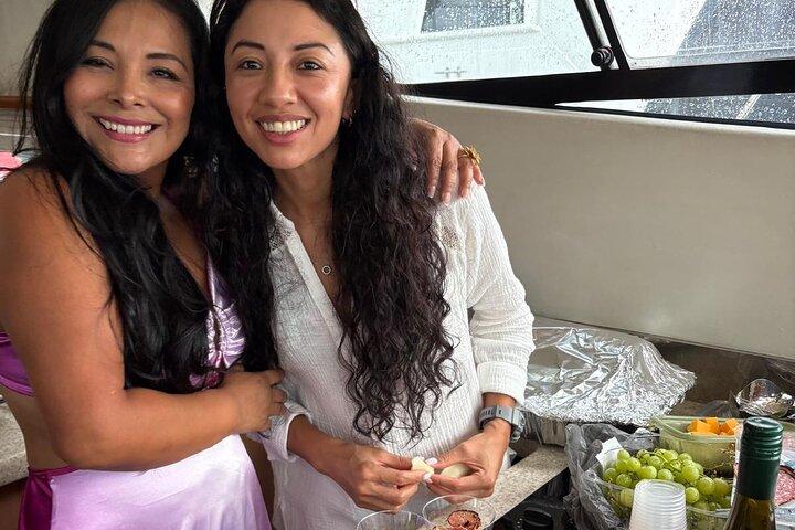 Miami Private Yacht Cruise — Entdecken Sie ikonische Wasserblicke
