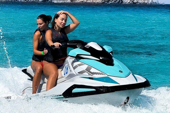 Excursion en jet ski à Cala Comte