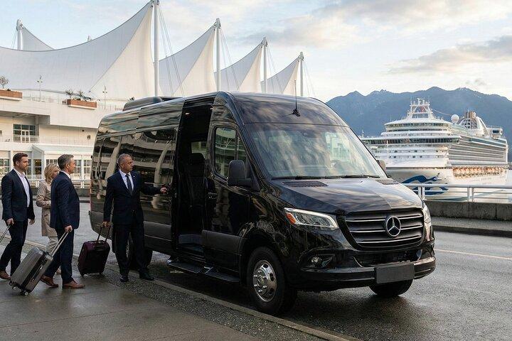 Un trasferimento privato dalla nave da crociera Vancouver Pier all'aeroporto YVR