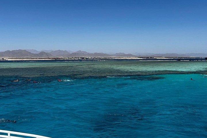 シャルム・エル・シェイク発ティラン島1日クルーズ