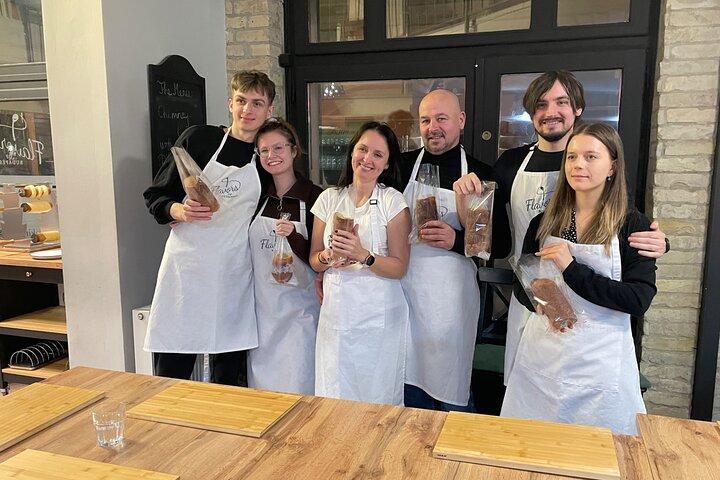 Chimney Cake Making Class – More Flavors & Unlimited Drinks