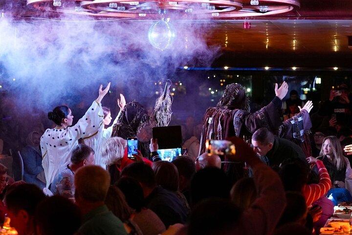 Istanbul: New Year's Eve Bosphorus Cruise with Dinner Shows
