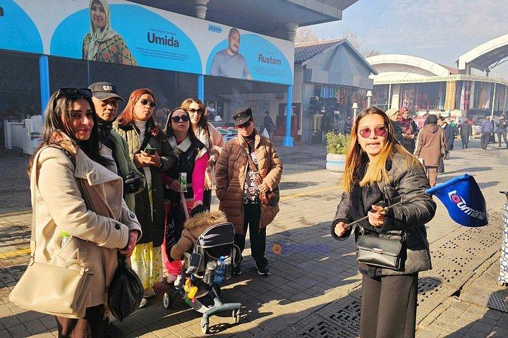 タシュケント市内観光ガイド付きウォーキングツアー