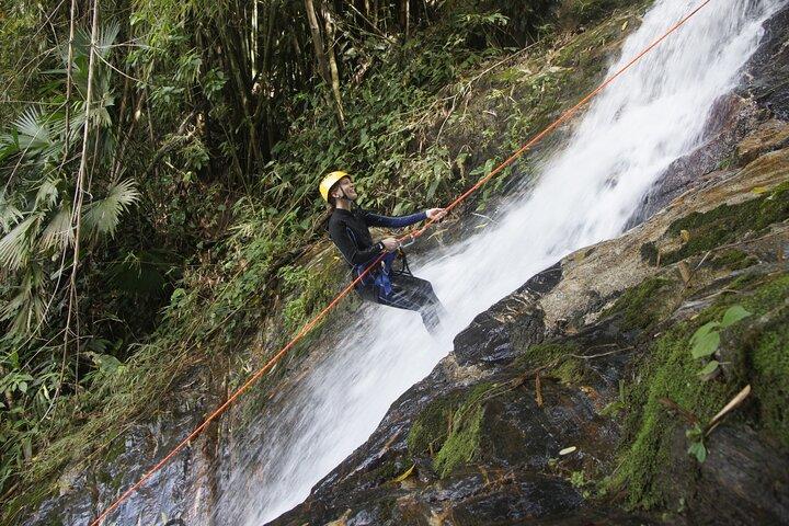 Canyoning in Minca: Wasserfallabstieg