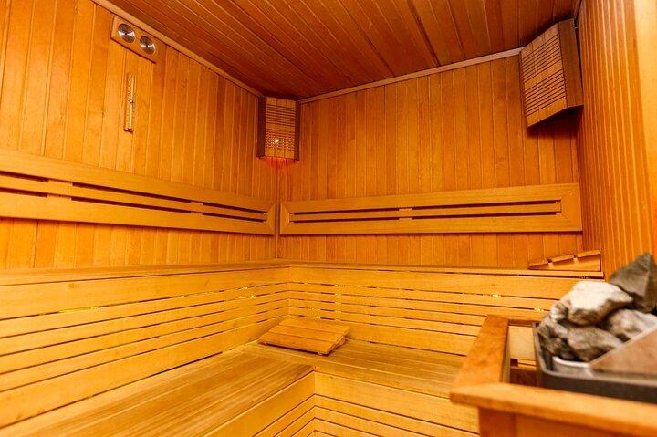 Istanbul: Turkish Bath, Sauna, Massage & Pool