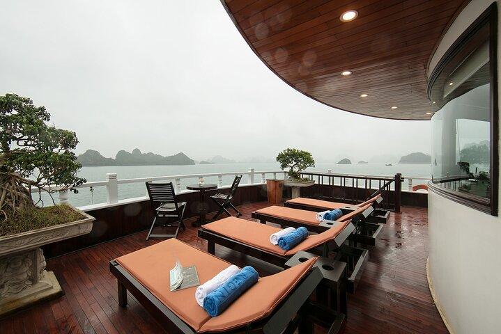 Halong Bay Luxury Cruise 2D1N com refeições e transfer de Hanói