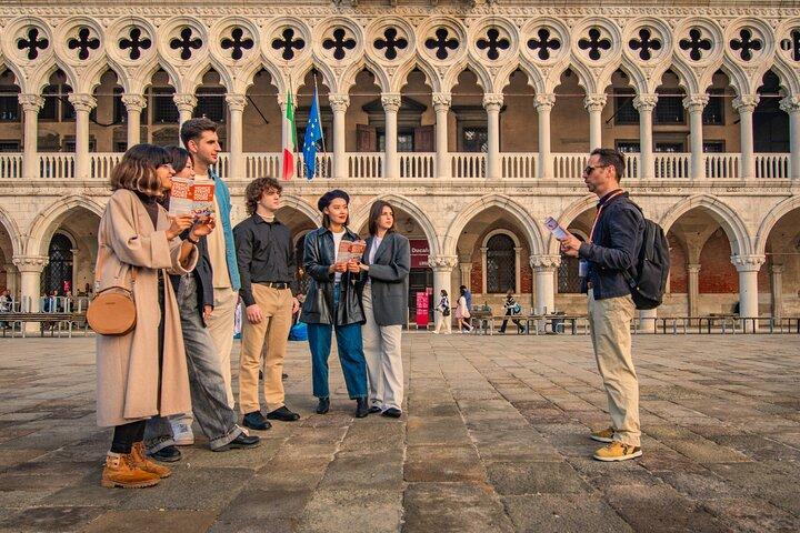 Acesso prioritário ao Palácio do Doge: passeio guiado em Veneza