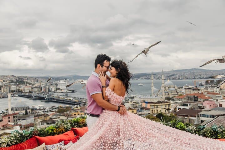 Iconic Flying Dress Rooftop Photoshoot in Istanbul(3Concepts)