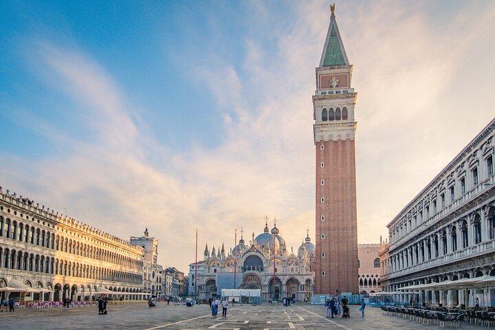 Vormittagstour : Markusdom & Gondelfahrt in Venedig
