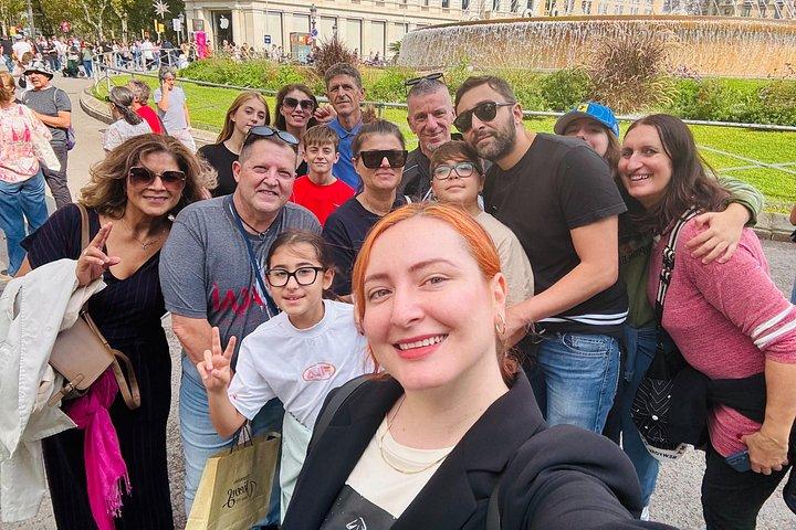 Barcelona in 3h: Sagrada, Batlló, Pedrera & Gothic Quarter walk