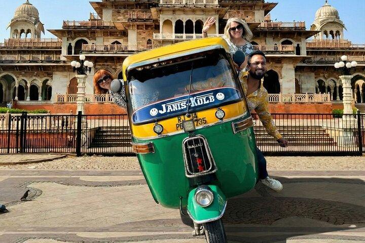 Jaipur Tuk Tuk Sightseeing Tour med udsigt over Monkey Temple
