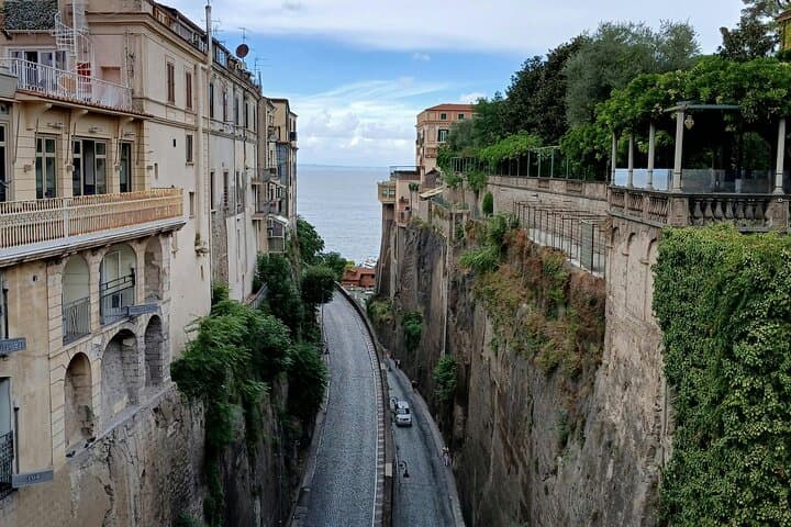 Pompeii, Sorrento and Amalfi Coast – Private Deluxe Tour