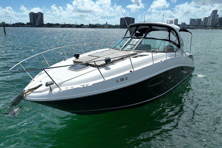 Location de yacht de 37 pieds pour 2 ou 4 heures, Bluetooth, dans la baie de Miami