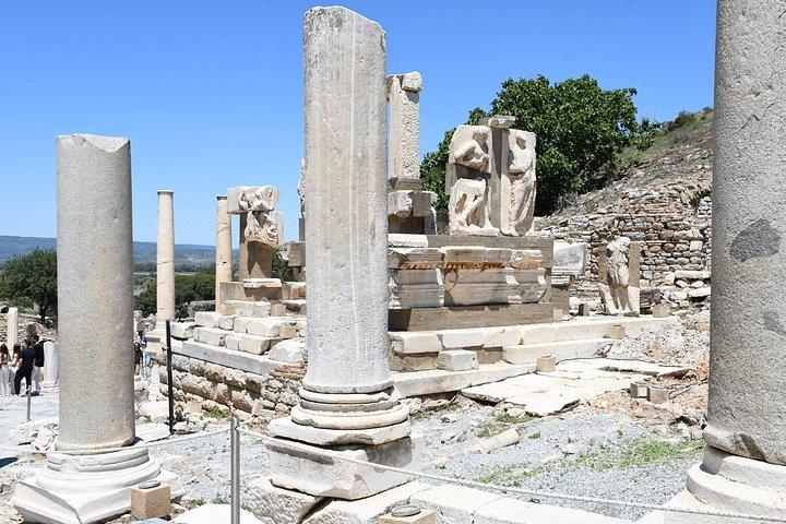 マグネシア古代都市,鉄道博物館ツアーとトルコ風呂（オプション）