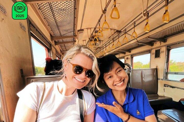 Excursão Privada à Ferrovia Maeklong e Mercados Flutuantes