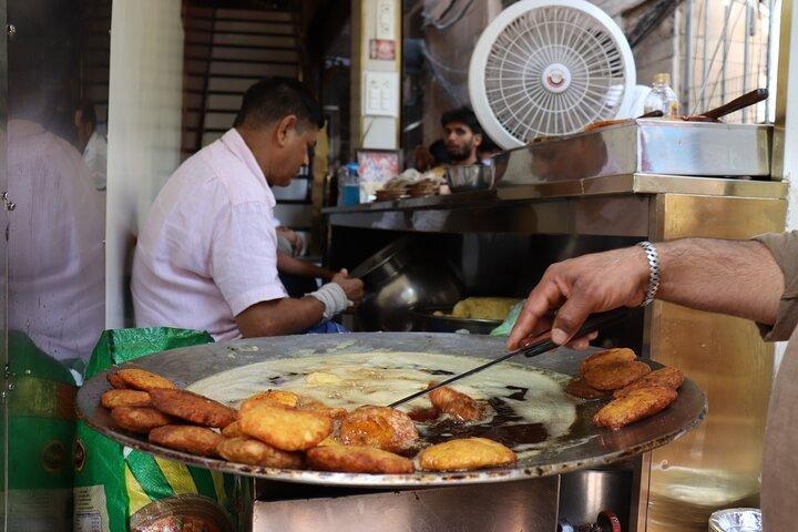 Tour del mercato del cibo e delle spezie di Old Delhi Street
