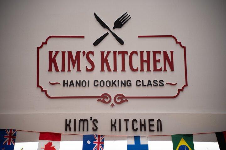 Cook, Taste & Laugh : Hanoi Market & Vietnamese Cooking Class