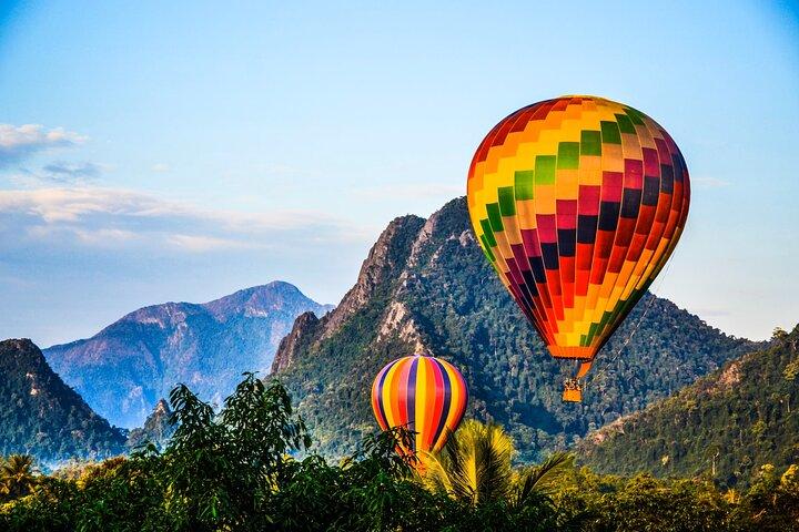 Vang Vieng Varmluftsballong Tour äventyr