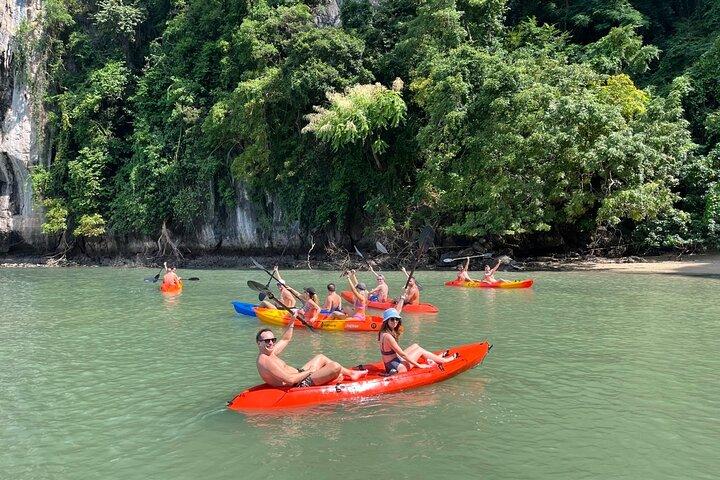 Kayak d'une demi-journée à Talabeng Sea Cave and Mangrove Forest