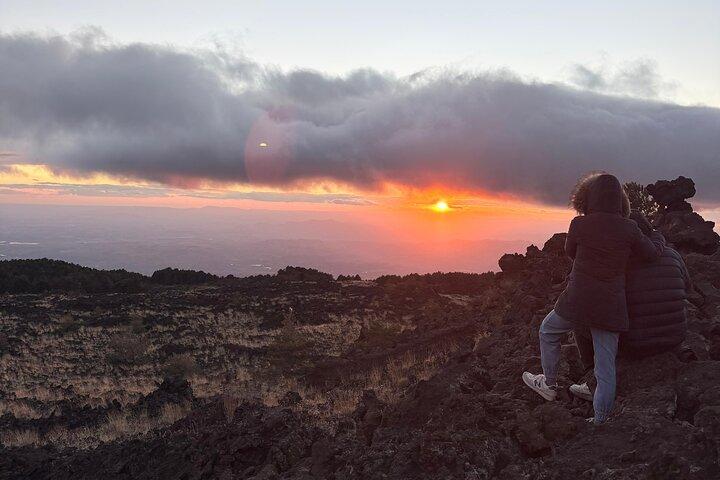 Catania: Sunset Jeep Tour of Mount Etna and Lava Flow Caves