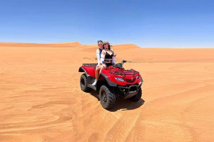 VIP RED DUNE SAFARI con Pick / Drop (Quad 30 min) Cammello e barbecue Diner