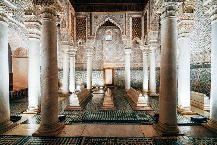 Tour cultural de Marrakech con guía y transporte