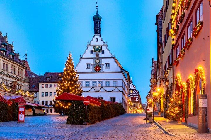 Von Frankfurt Würzburg und Rothenburg Gruppe oder Private Tagestour